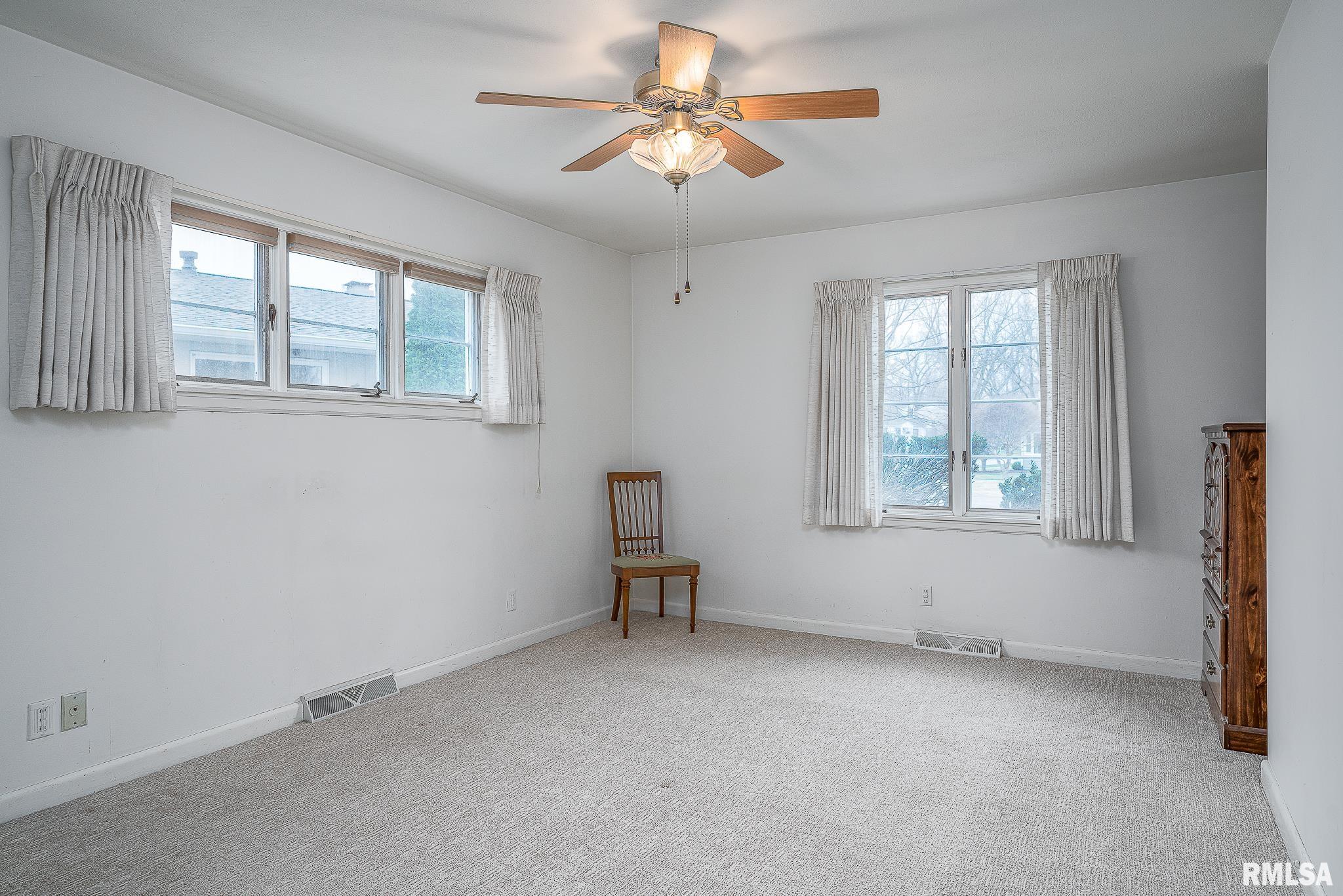 44 Woodley Road Rock Island, IL 61201 - Photo 20 of 26