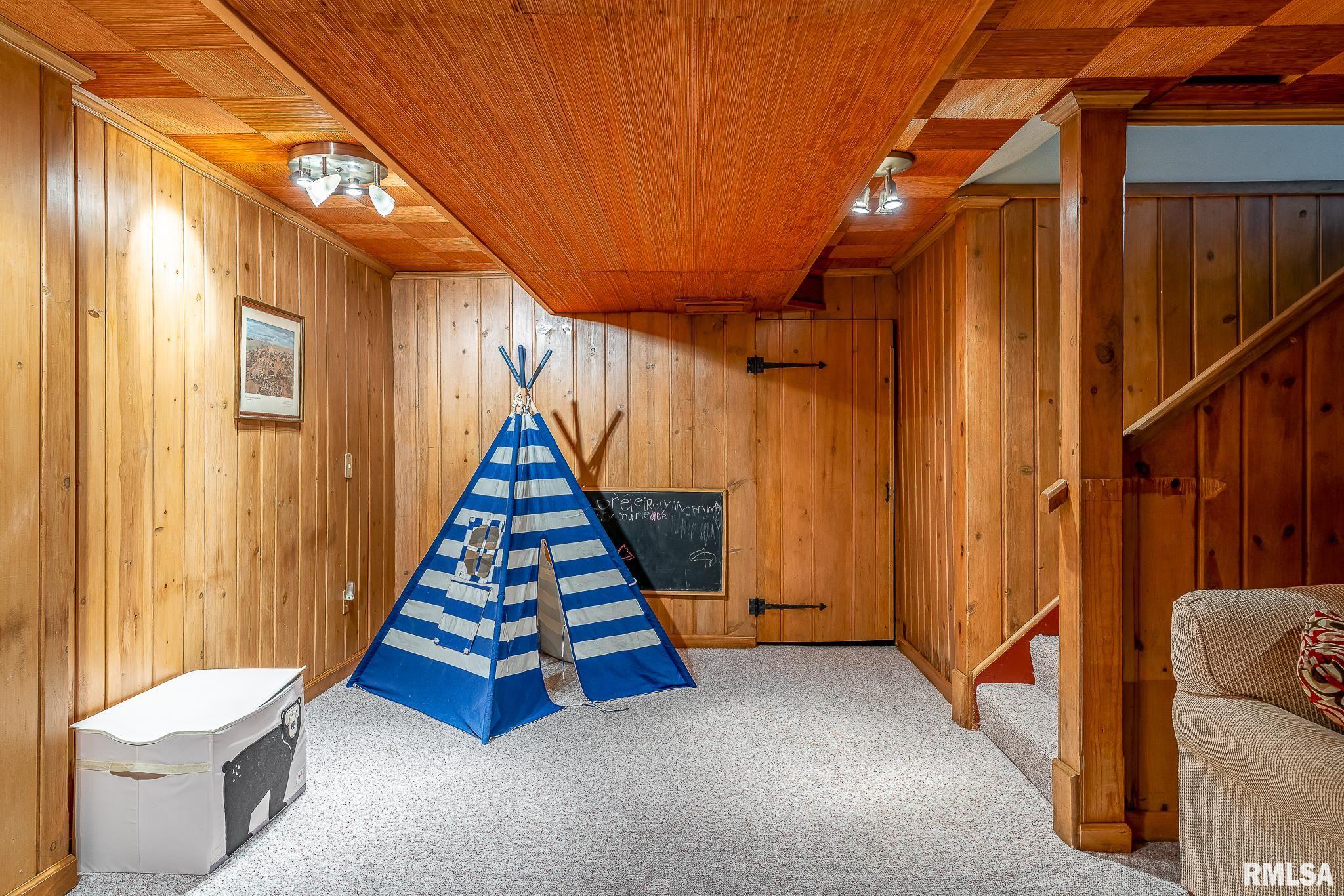 44 Woodley Road Rock Island, IL 61201 - Photo 23 of 26