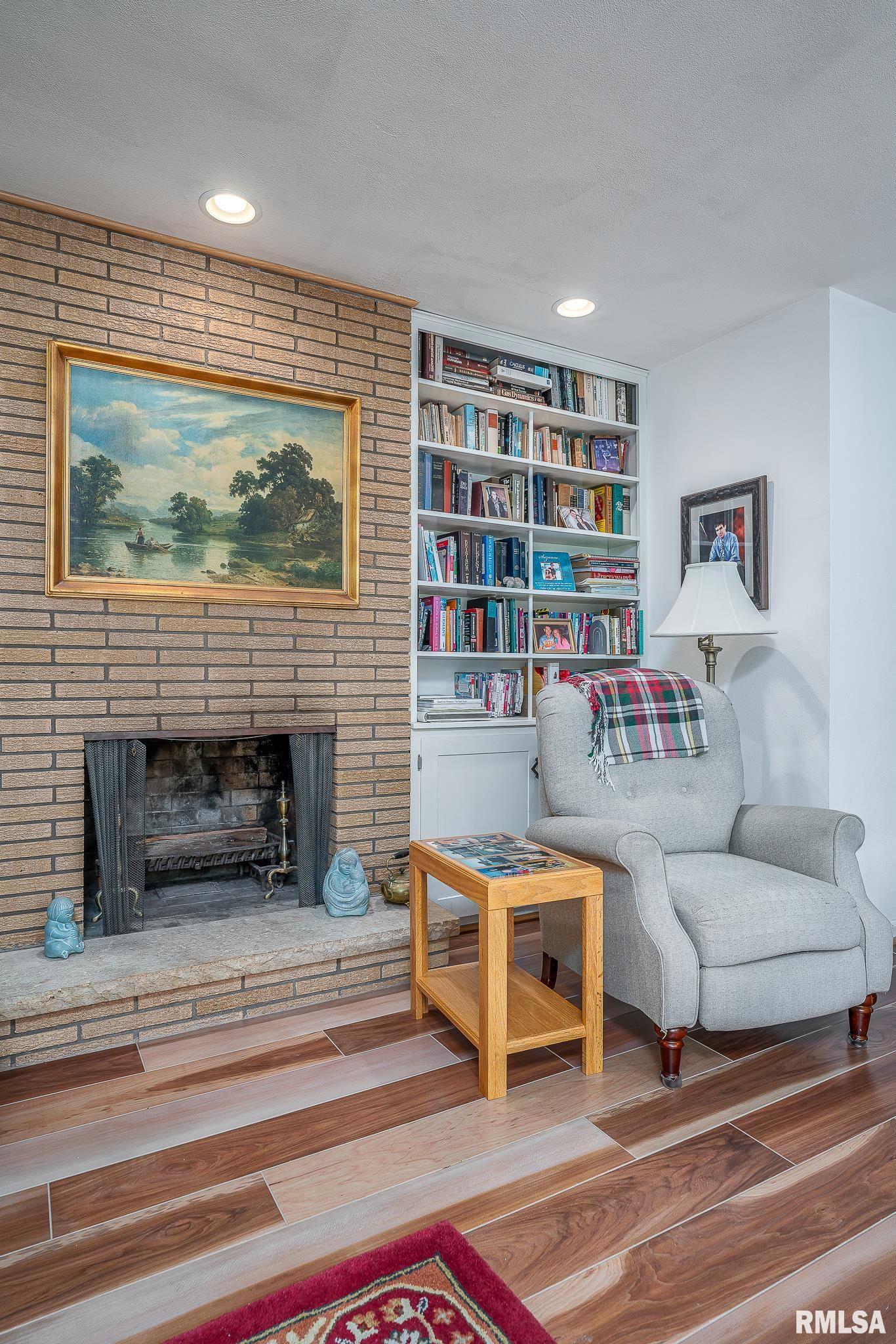 44 Woodley Road Rock Island, IL 61201 - Photo 8 of 26