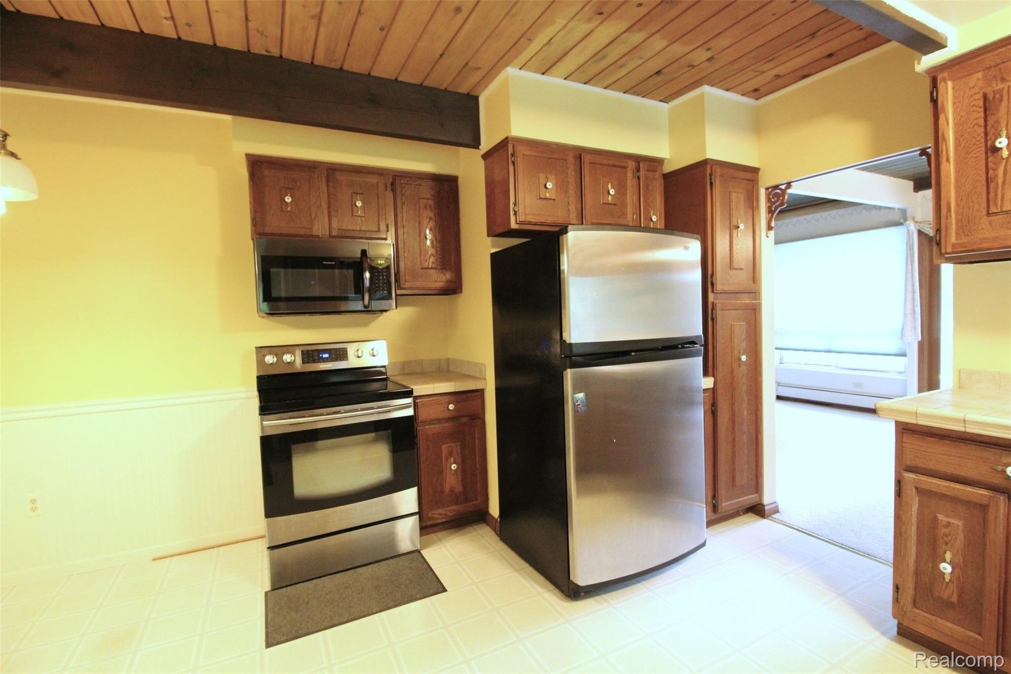 5550 Rochester Road Dryden, MI 48428 - Photo 6 of 51 IMG_5378.JPG