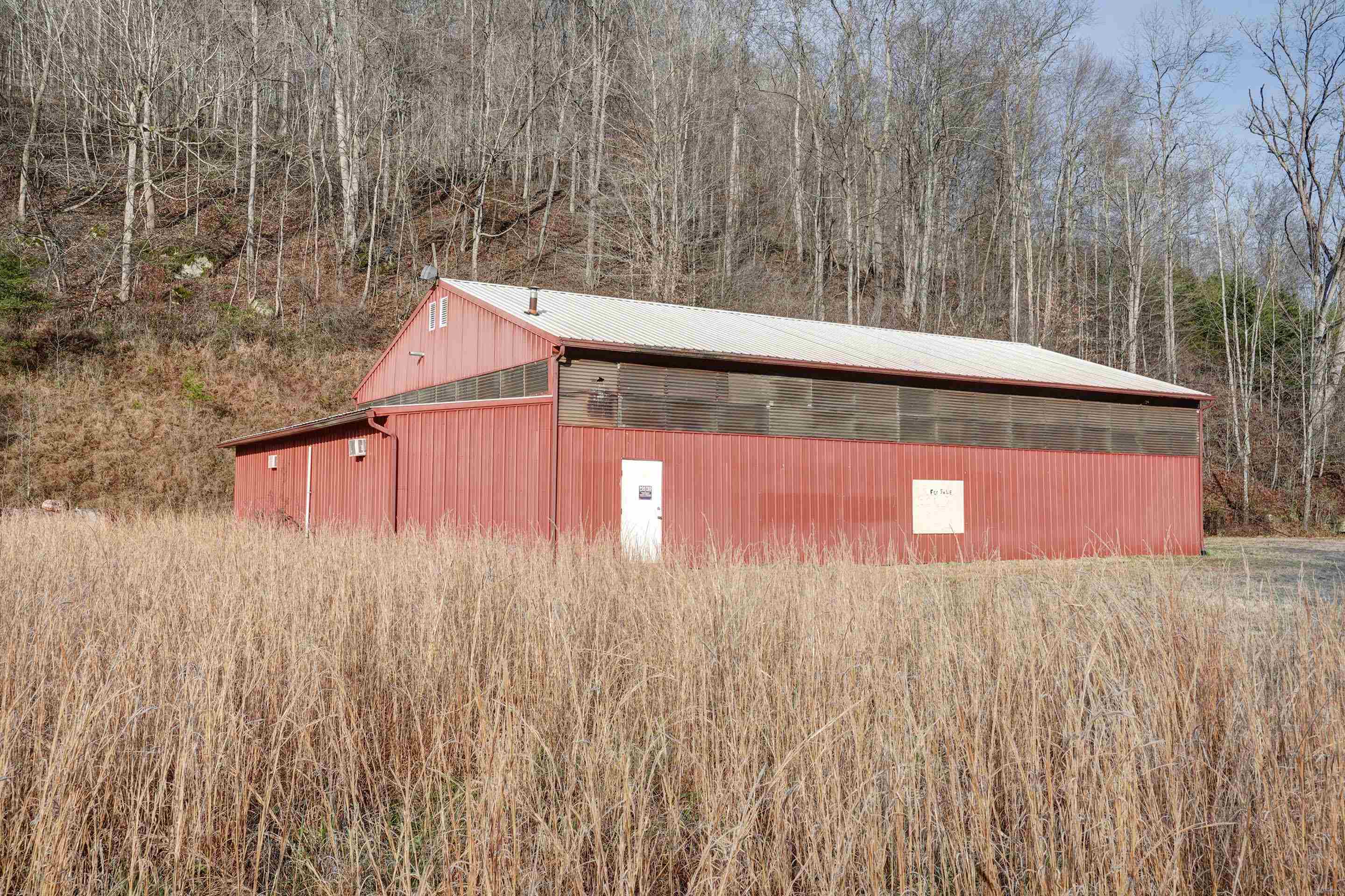 7274 Hamlin Road Hamlin, WV 25523 - Photo 17 of 28 Gallery Image 17