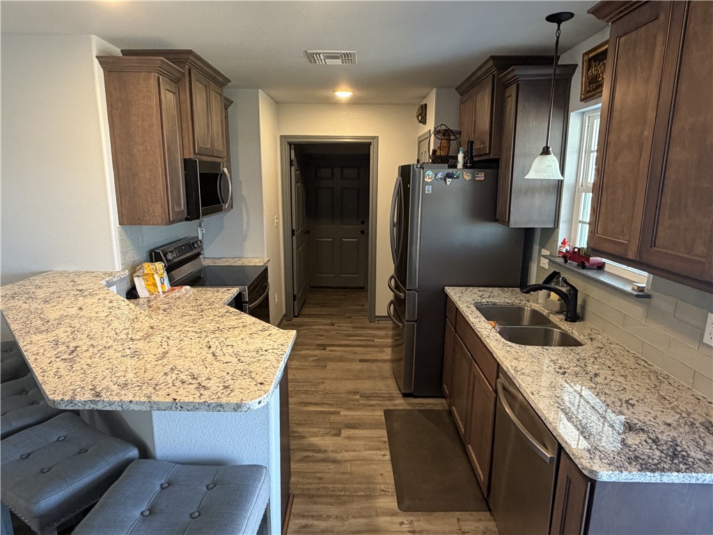 100 Lk Vw Terrace Three Rivers, TX 78071 - Photo 2 of 8 Gallery Image 2