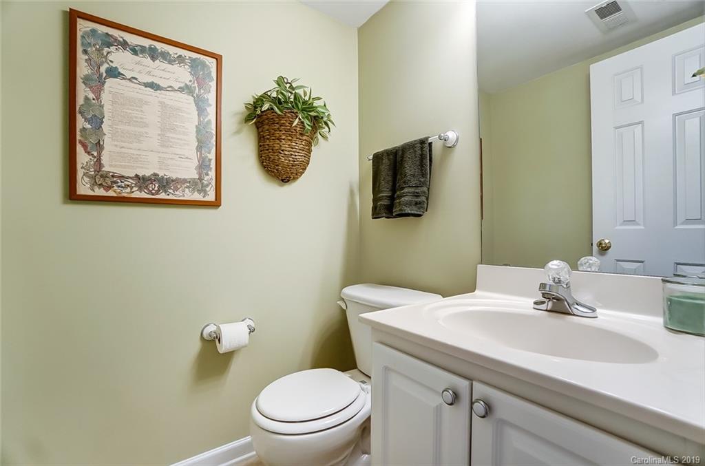 12524 Old Timber Road Charlotte, NC 28269 - Photo 17 of 35 Gallery Image 17