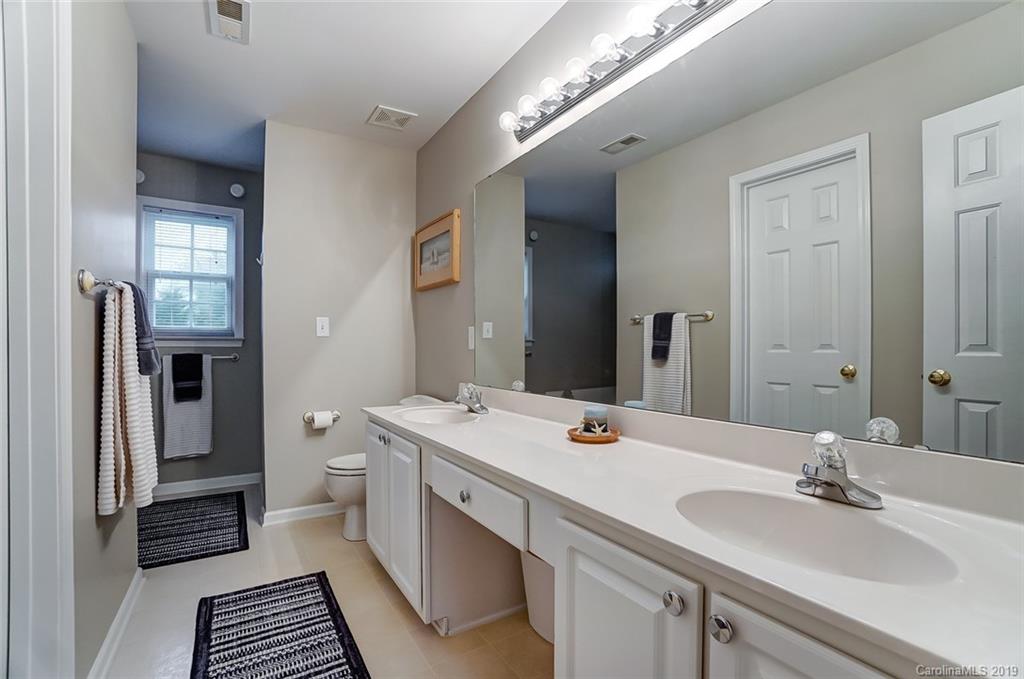 12524 Old Timber Road Charlotte, NC 28269 - Photo 22 of 35 Gallery Image 22