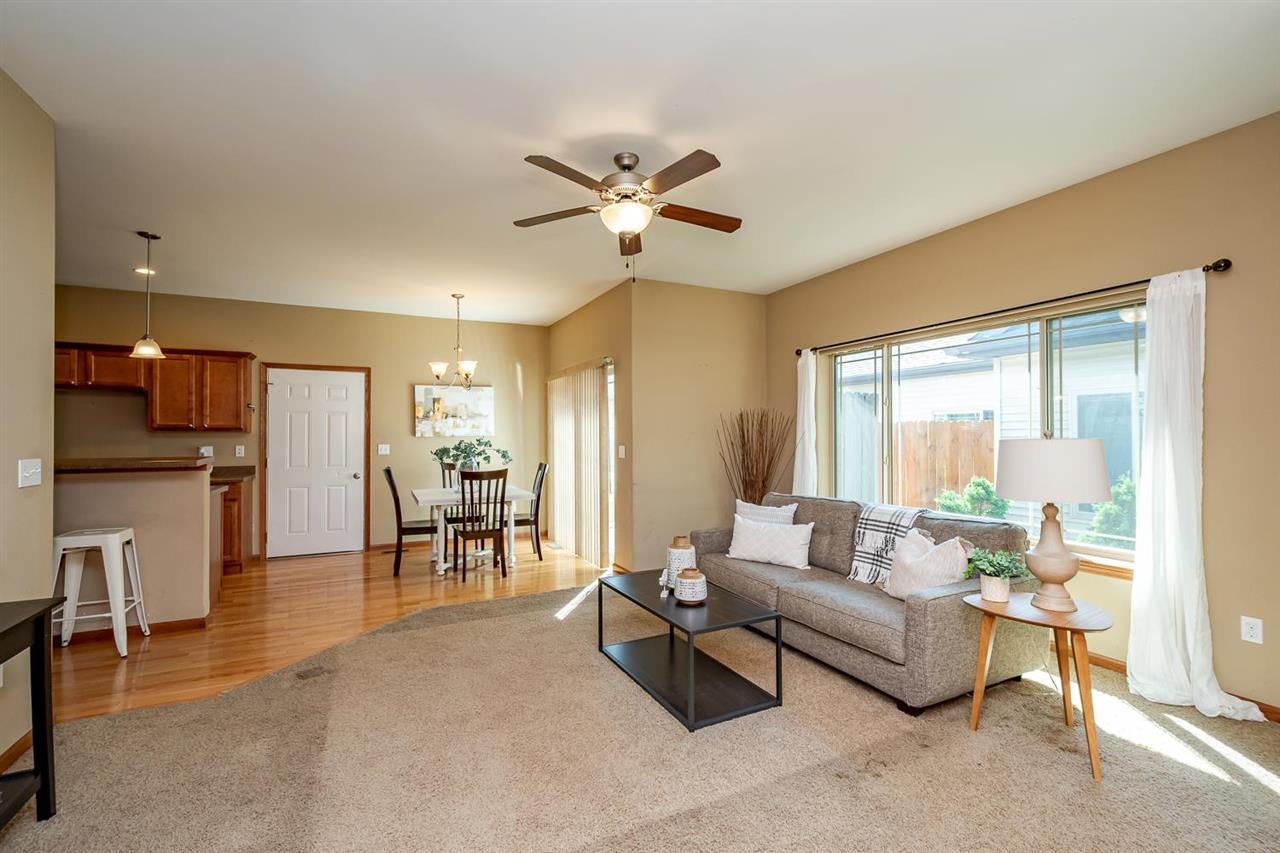 733 Arch Rock Road Iowa City, IA 52245 - Photo 11 of 27 Gallery Image 11