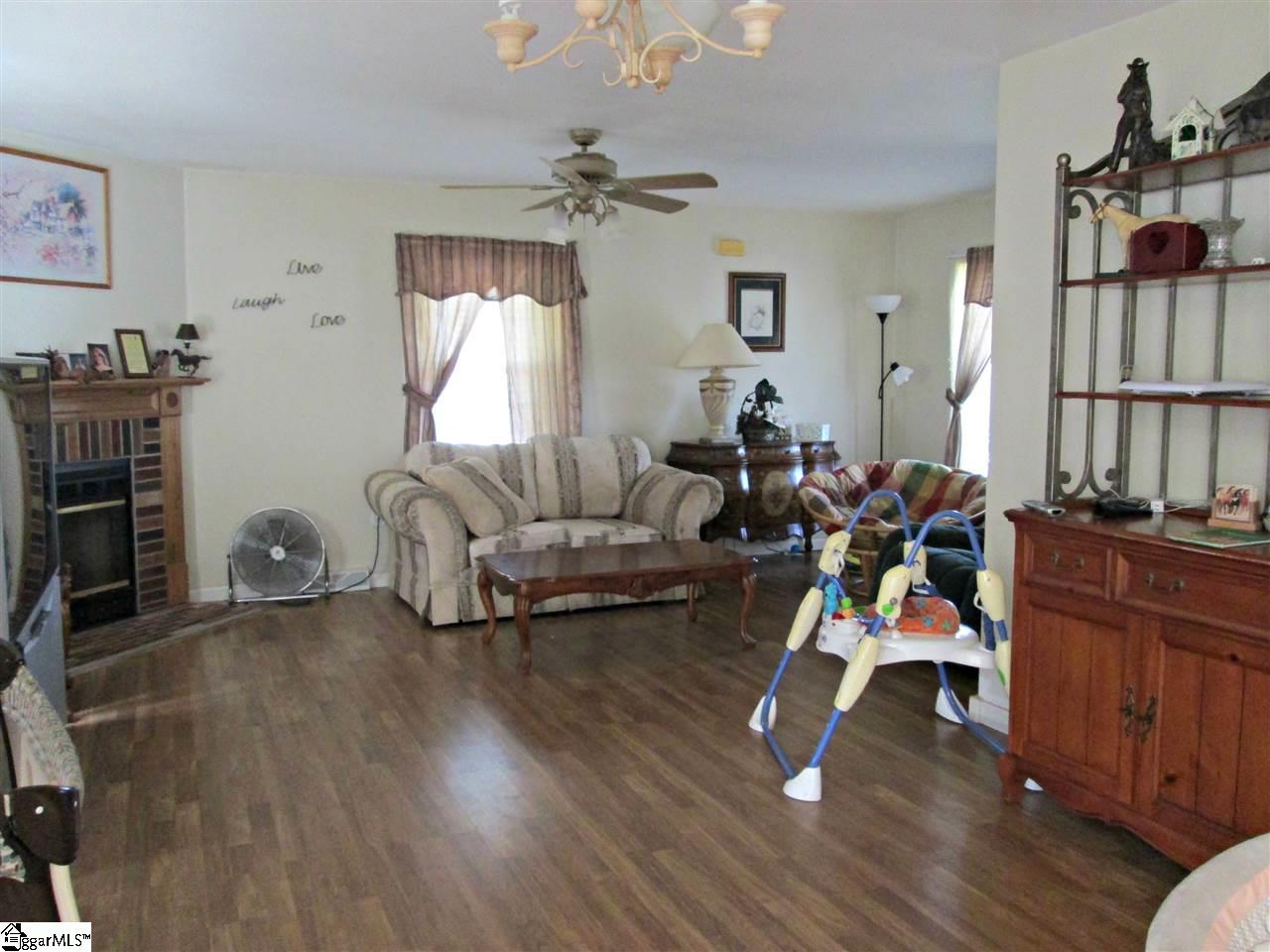1403 Kilgore Bridge Road Woodruff, SC 29388 - Photo 7 of 25