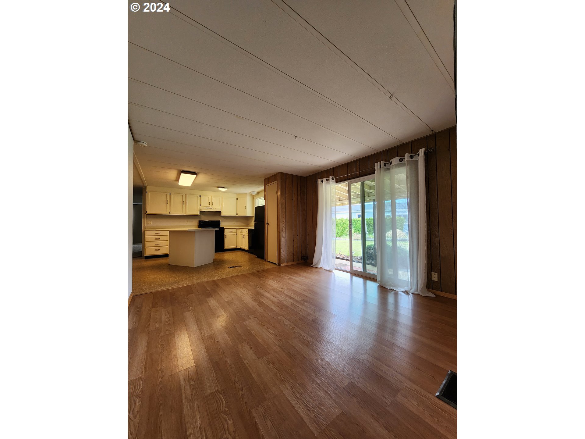 1267 Tucker Road, Unit 21 Hood River, OR 97031 - Photo 17 of 23 Gallery Image 17
