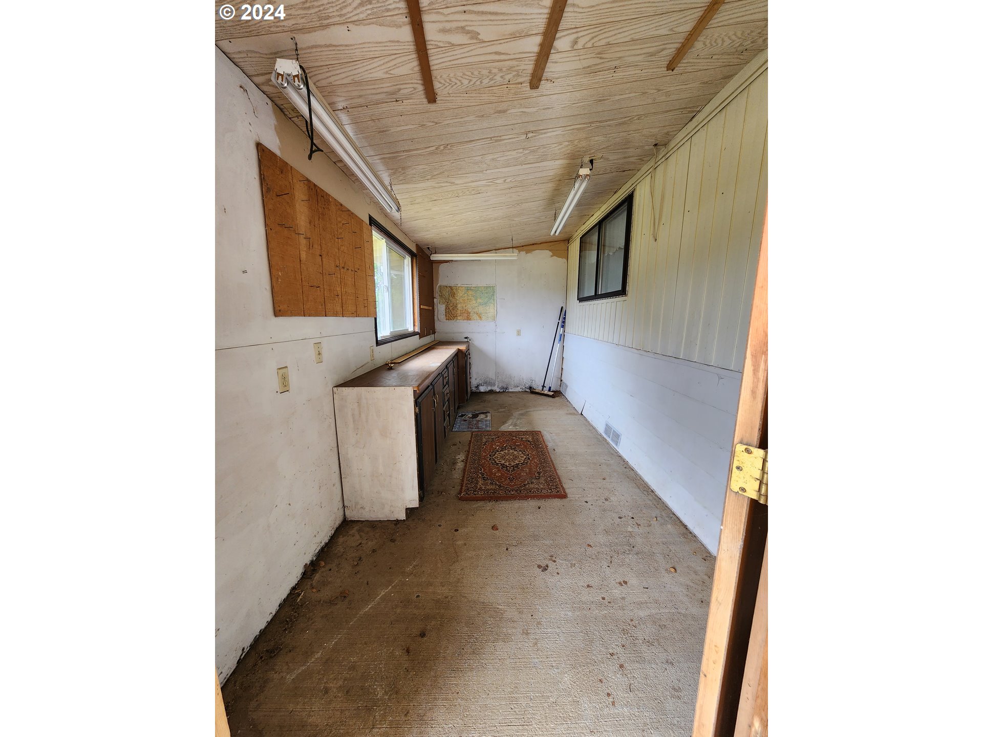 1267 Tucker Road, Unit 21 Hood River, OR 97031 - Photo 9 of 23 Gallery Image 9
