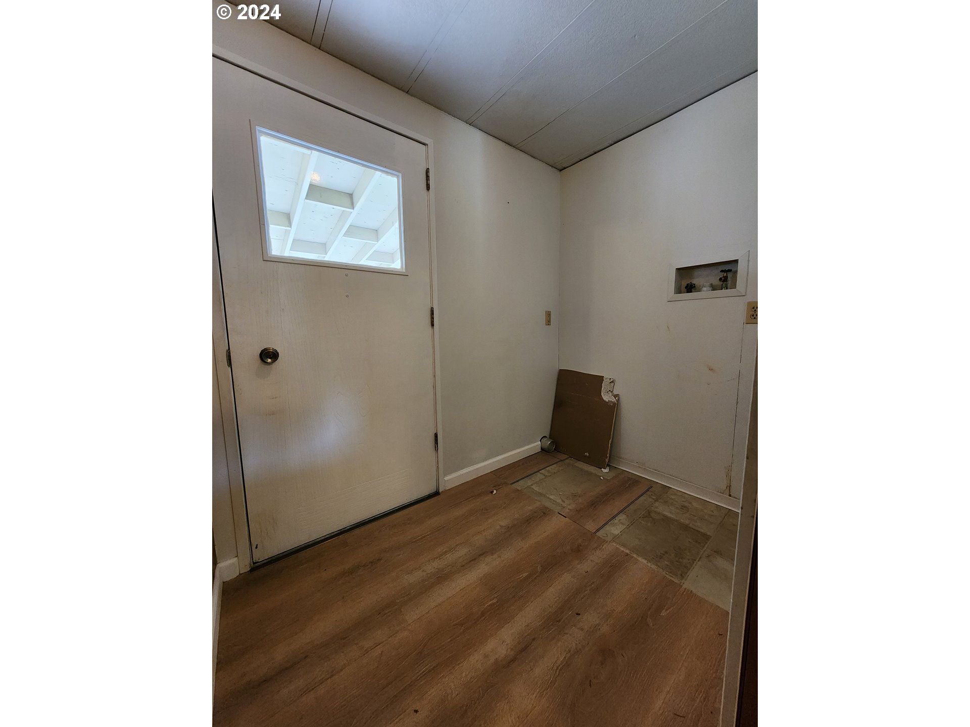 1267 Tucker Road, Unit 21 Hood River, OR 97031 - Photo 10 of 23 Gallery Image 10