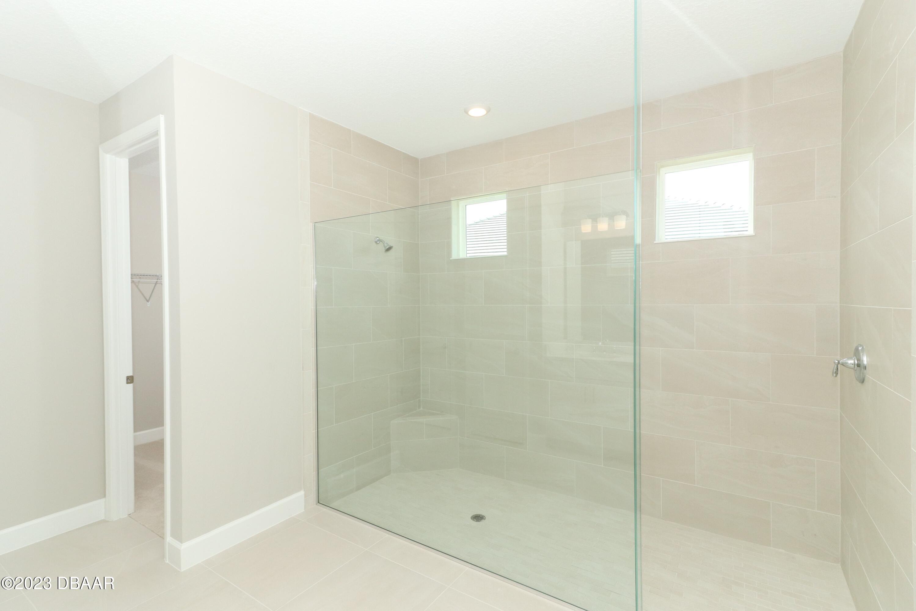 1376 Arklow Circle Ormond Beach, FL 32174 - Photo 18 of 40 41024062-023-Master_Bathroom_Alt_View