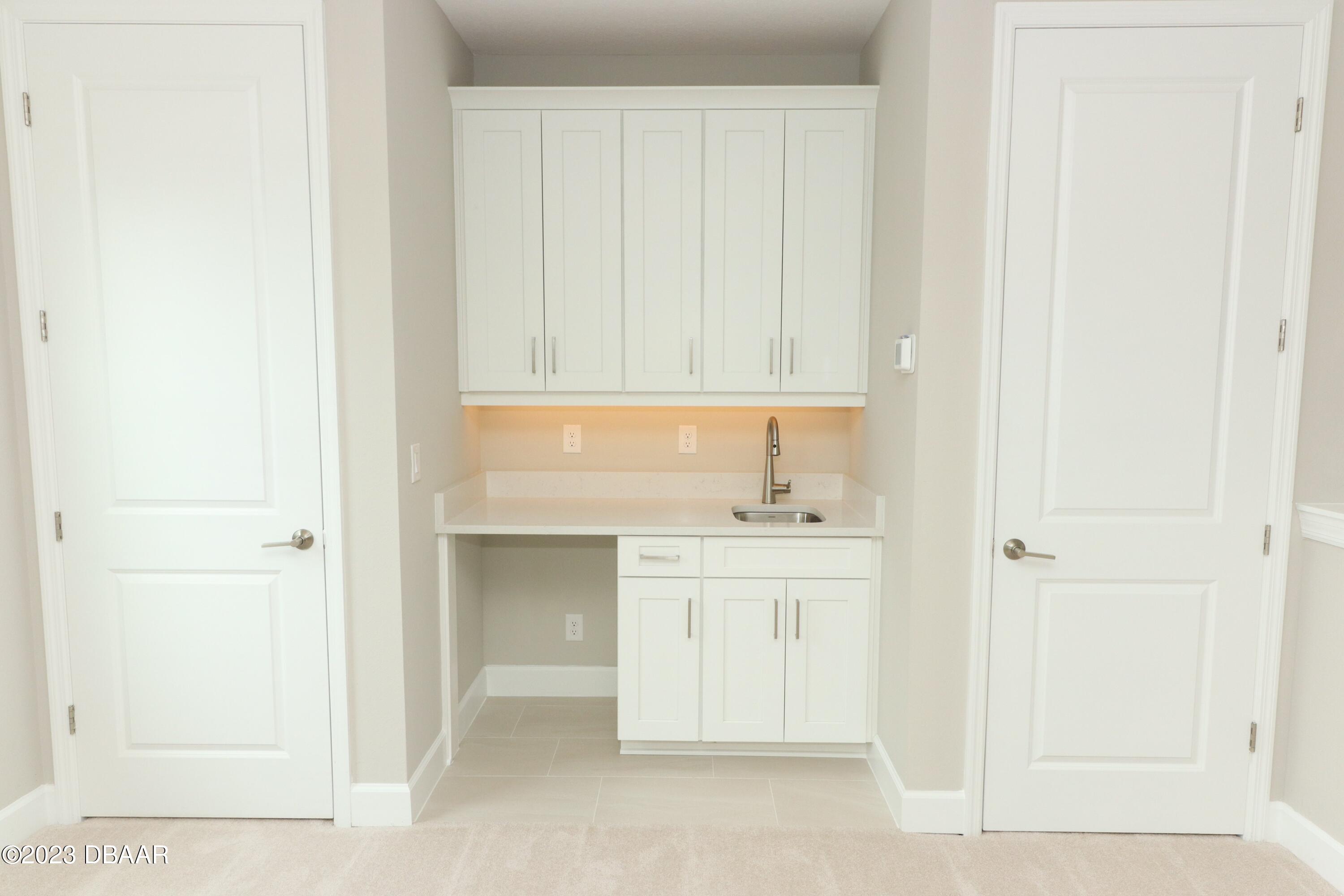 1376 Arklow Circle Ormond Beach, FL 32174 - Photo 32 of 40 41024062-039-Bar