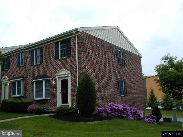 708 Chambers Ridge York, PA 17402 - Photo 1 of 7 Gallery Image 1