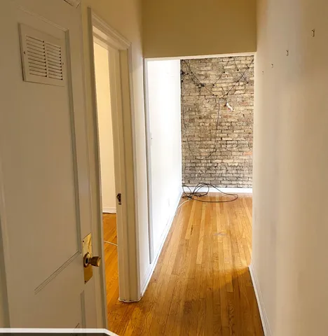 $1,650 | 3038 West Wellington Avenue, Unit 3, Chicago, IL 60618