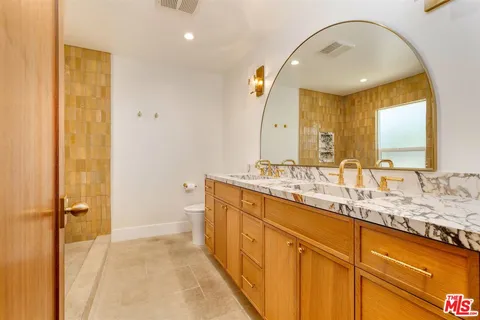 $1,795,000 | 6051 Sadring Avenue, Los Angeles, CA 91367