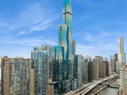 $1,750,000 | 363 East Wacker Drive, Unit 5105, Chicago, IL 60601