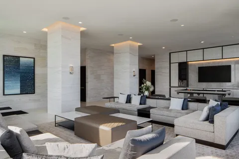 $1,750,000 | 363 East Wacker Drive, Unit 5105, Chicago, IL 60601