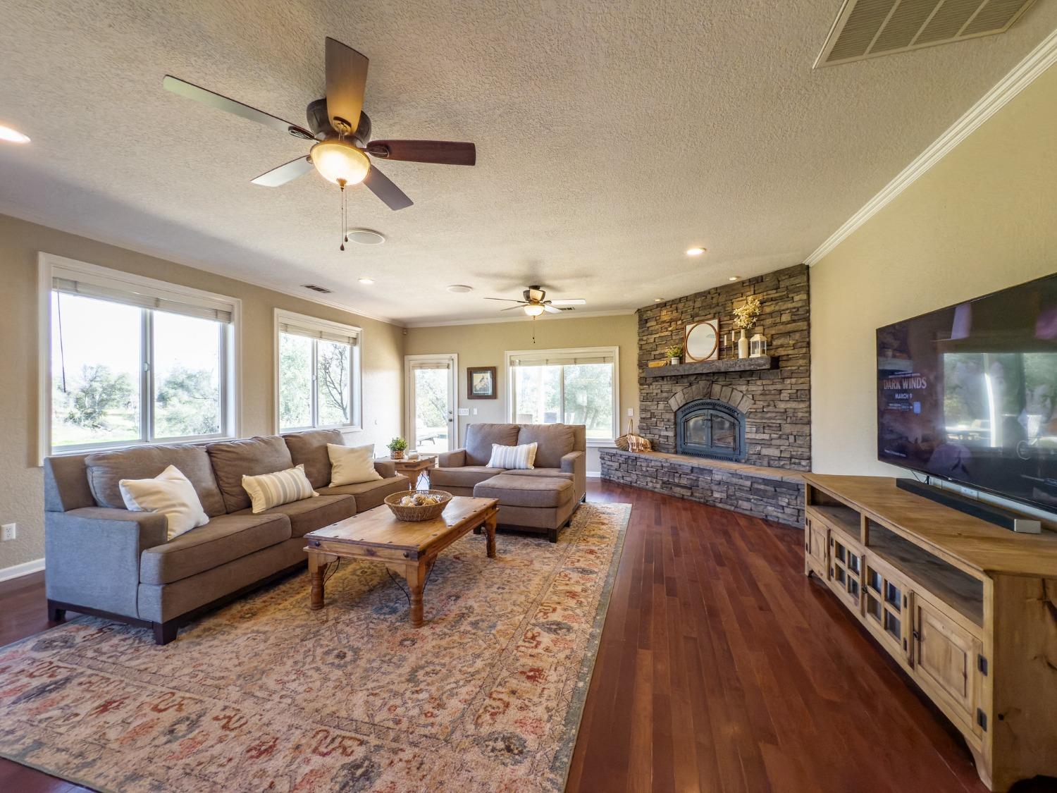 5441 East Whitlock Road Mariposa, CA 95338 - Photo 16 of 69 Gallery Image 16