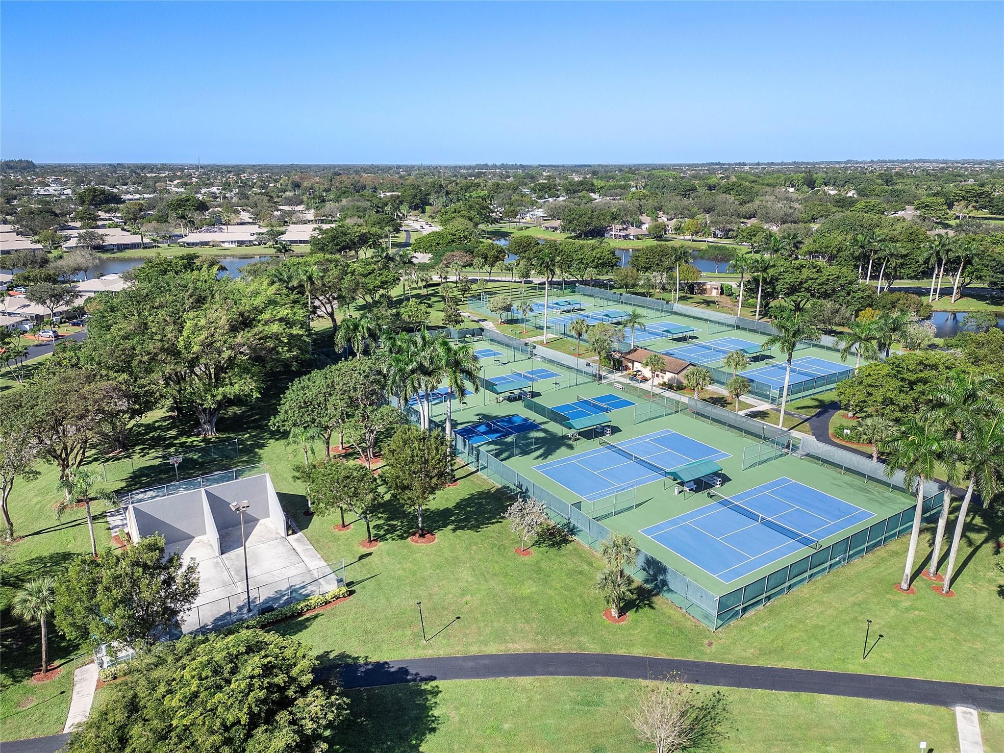 8584 Jasmine Way, Unit A Boca Raton, FL 33496 - Photo 29 of 34 Pickleball & Tennis Courts