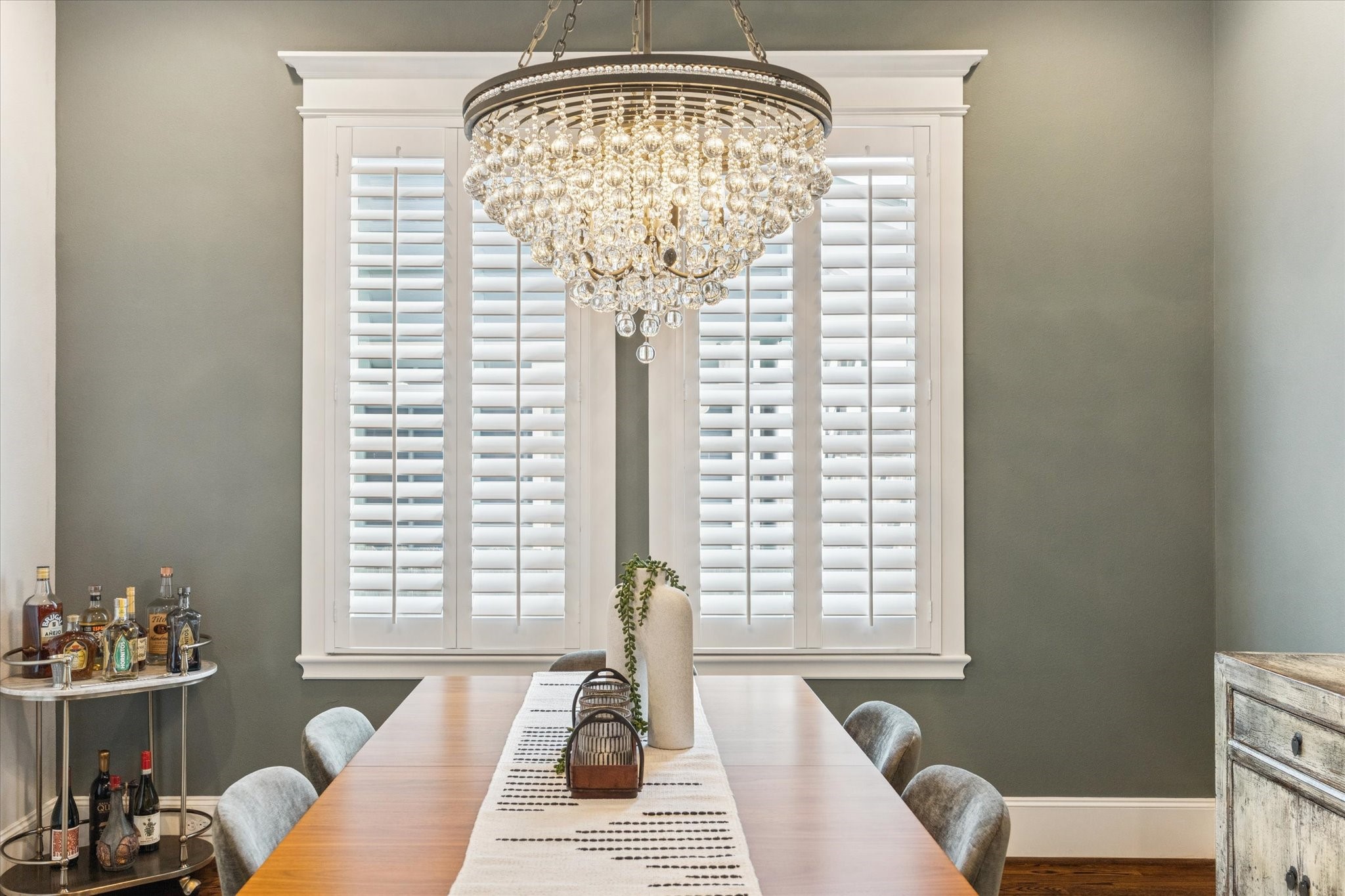 209 West 24th Street Houston, TX 77008 - Photo 13 of 36 You will love entertaining in the elegant formal dining room.