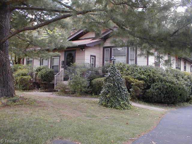 2043 Polo Road Winston-Salem, NC 27106 - Photo 1 of 8 Exterior Front.