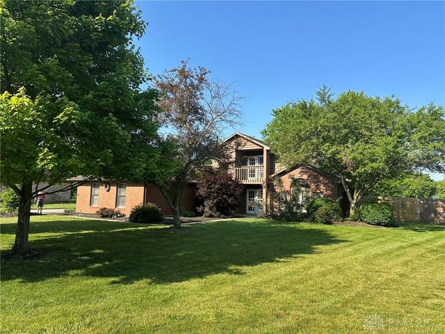 $390,000 | 6553 Stillcrest Way, Dayton, OH 45414