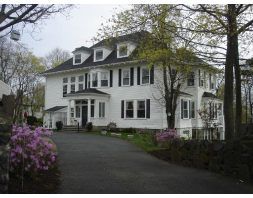 267 Nahant Road Nahant, MA 01908 - Photo 1 of 22 Gallery Image 1