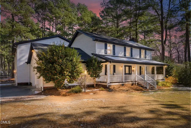 $675,000 | 512 Stratford Drive, Zebulon, NC 27597