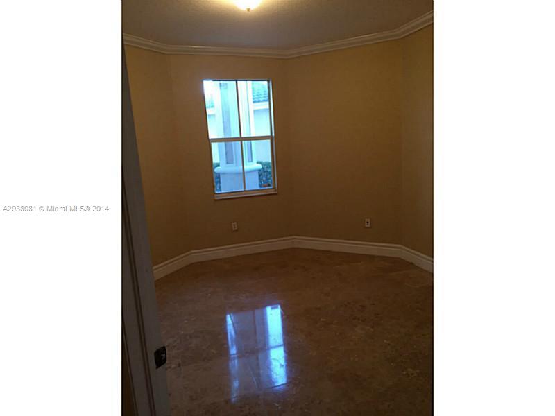 14926 Southwest 22 Street Miami, FL 33185 - Photo 15 of 29 Gallery Image 15