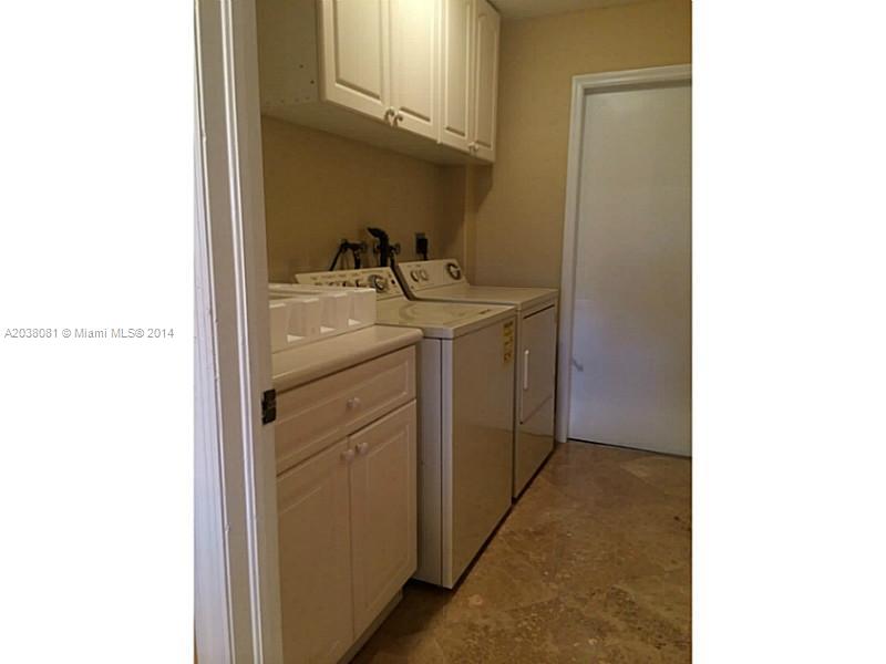 14926 Southwest 22 Street Miami, FL 33185 - Photo 8 of 29 Gallery Image 8