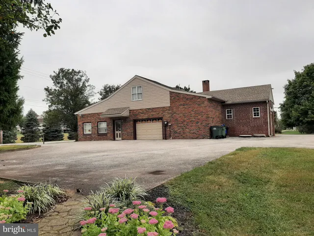 $1,195,000 | 2553 Roosevelt Avenue, York, PA 17408