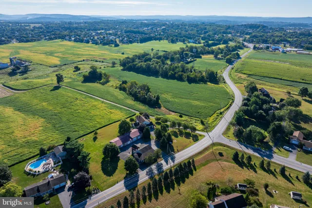 $1,195,000 | 2553 Roosevelt Avenue, York, PA 17408