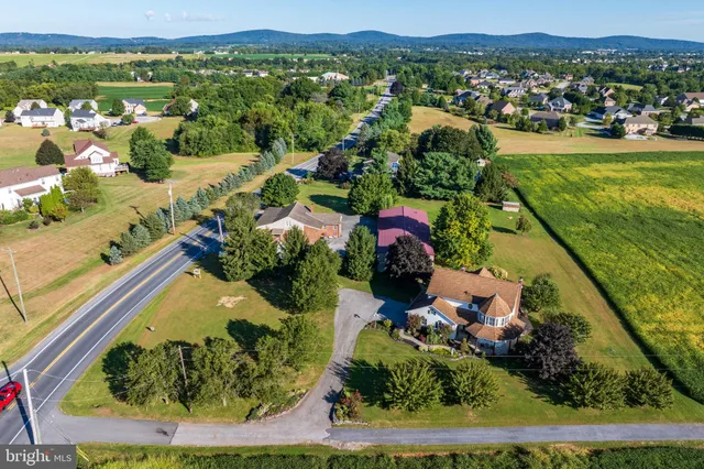 $1,195,000 | 2553 Roosevelt Avenue, York, PA 17408