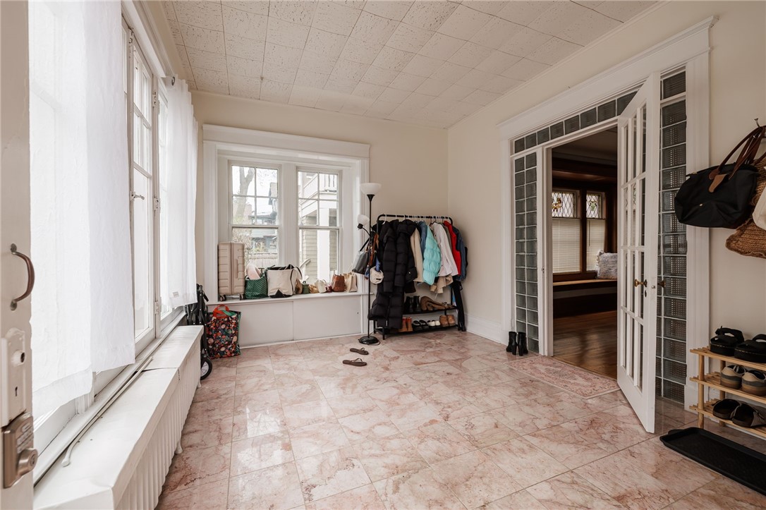 326 Barrington Street Rochester, NY 14607 - Photo 12 of 41