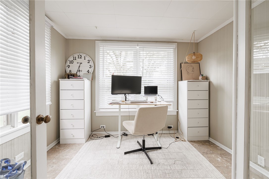 326 Barrington Street Rochester, NY 14607 - Photo 9 of 41