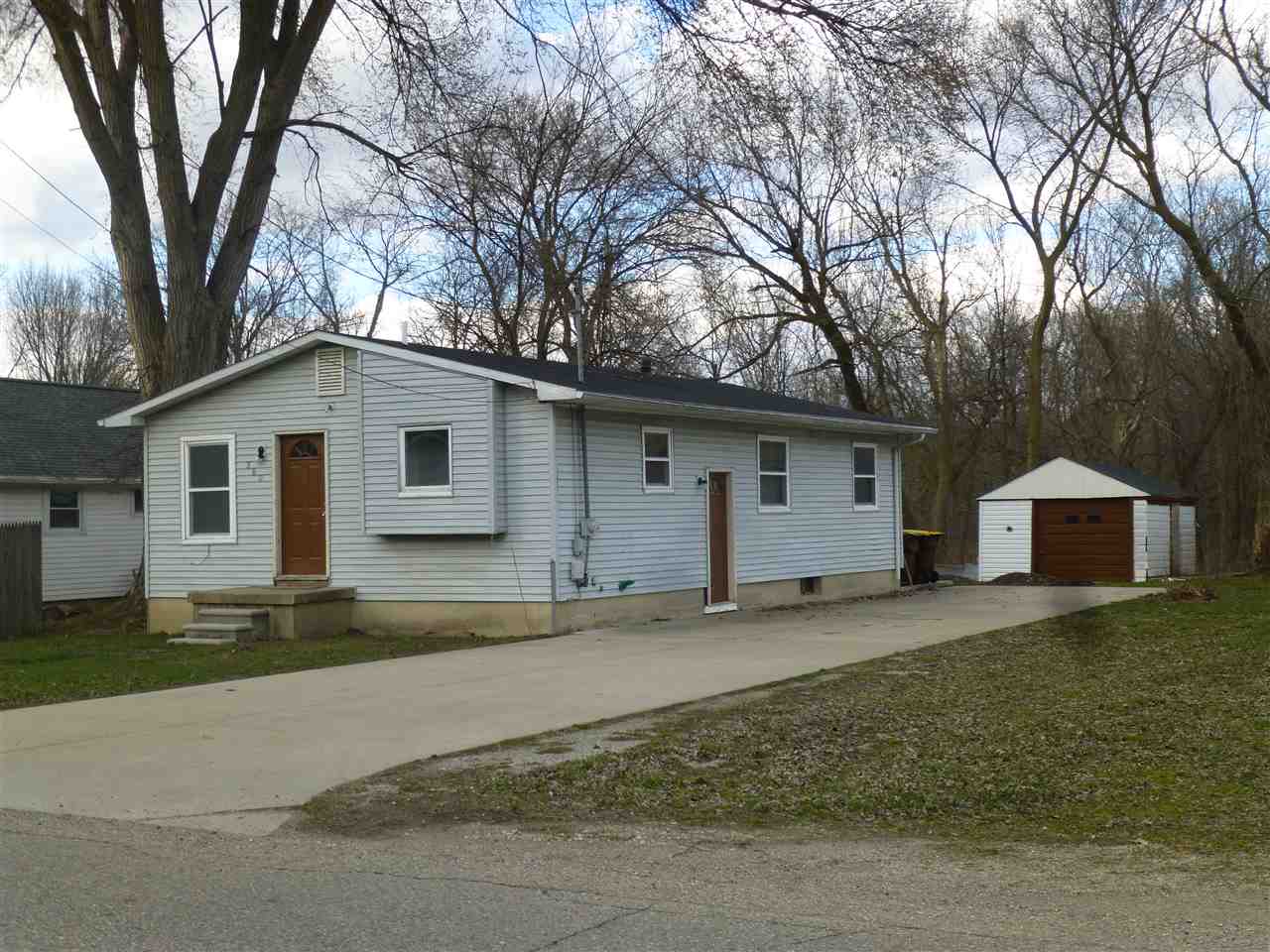 380 Grand River Road Bancroft, MI 48414 - Photo 1 of 6 31375976.JPG