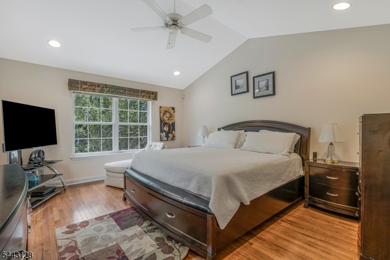 262 Marcia Way Bridgewater, NJ 08807 - Photo 17 of 40
