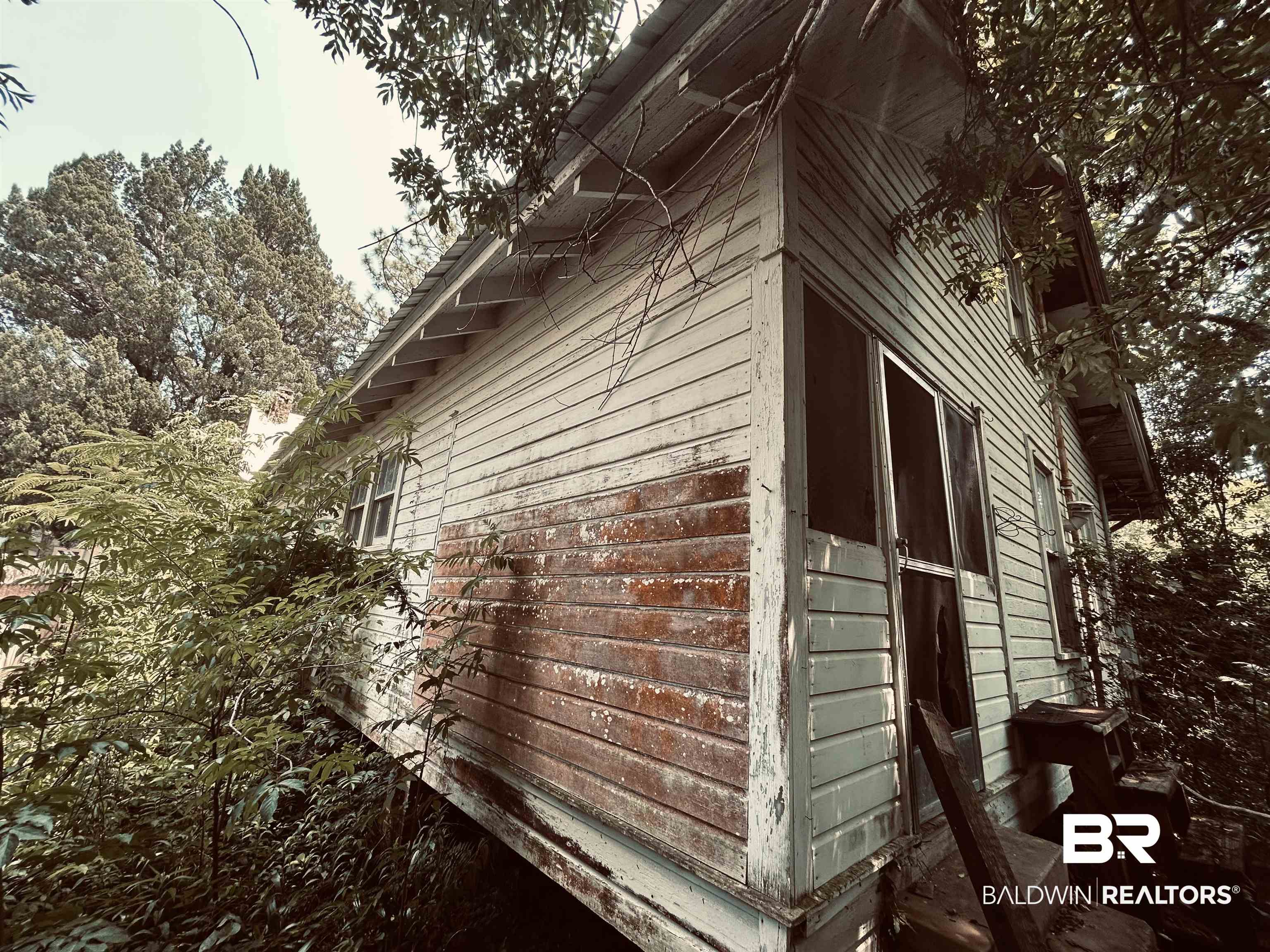 265 Chidester Avenue Mobile, AL 36607 - Photo 8 of 25