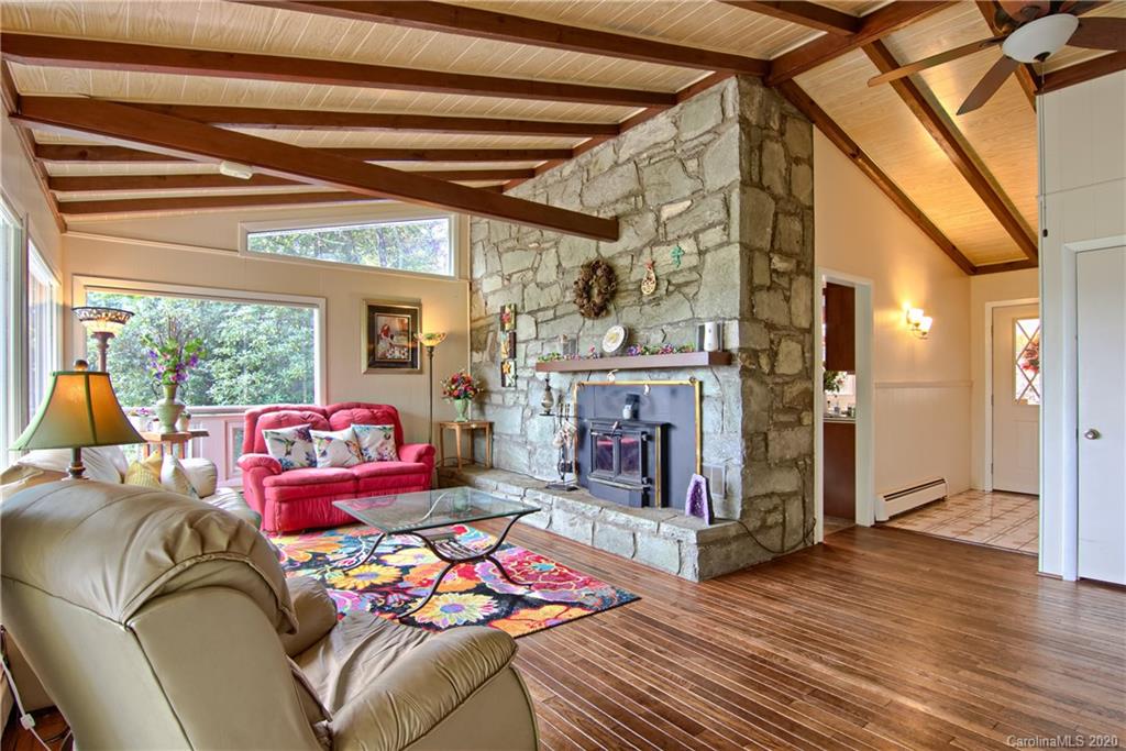 195 Ridgeview Road Spruce Pine, NC 28777 - Photo 12 of 48 Gallery Image 12