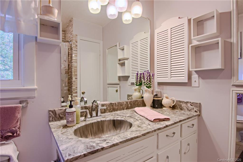 195 Ridgeview Road Spruce Pine, NC 28777 - Photo 25 of 48 Gallery Image 25