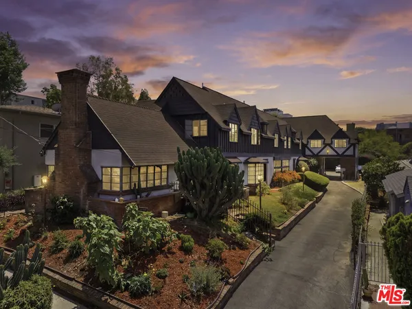 $1,575,000 | 2556 West 5th Street, Los Angeles, CA 90057
