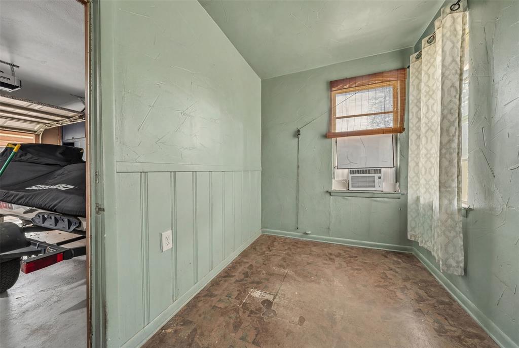 106 Lakeridge Road Lakeside, TX 76108 - Photo 29 of 40 a view of utility room