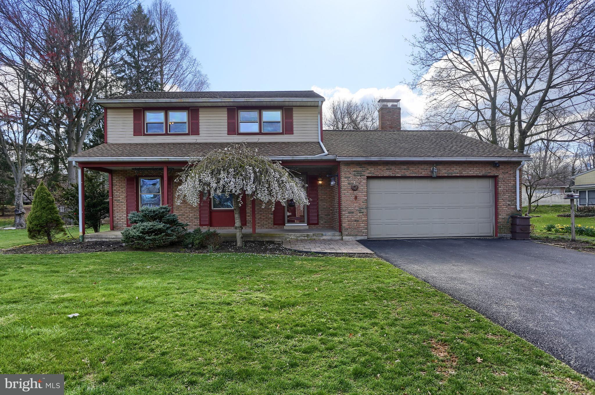 8 Briar Road Lebanon, PA 17042 - Photo 2 of 30 Gallery Image 2