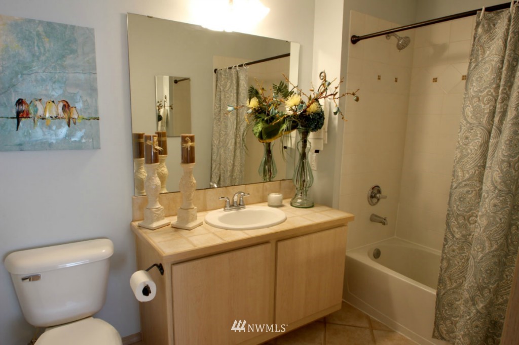 600 North 85th Street, Unit 212 Seattle, WA 98103 - Photo 13 of 25 Gallery Image 13