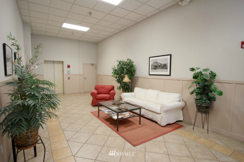 600 North 85th Street, Unit 212 Seattle, WA 98103 - Photo 20 of 25 Gallery Image 20