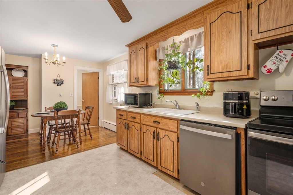 20 Springvale Road Norwood, MA 02062 - Photo 11 of 37 Gallery Image 11
