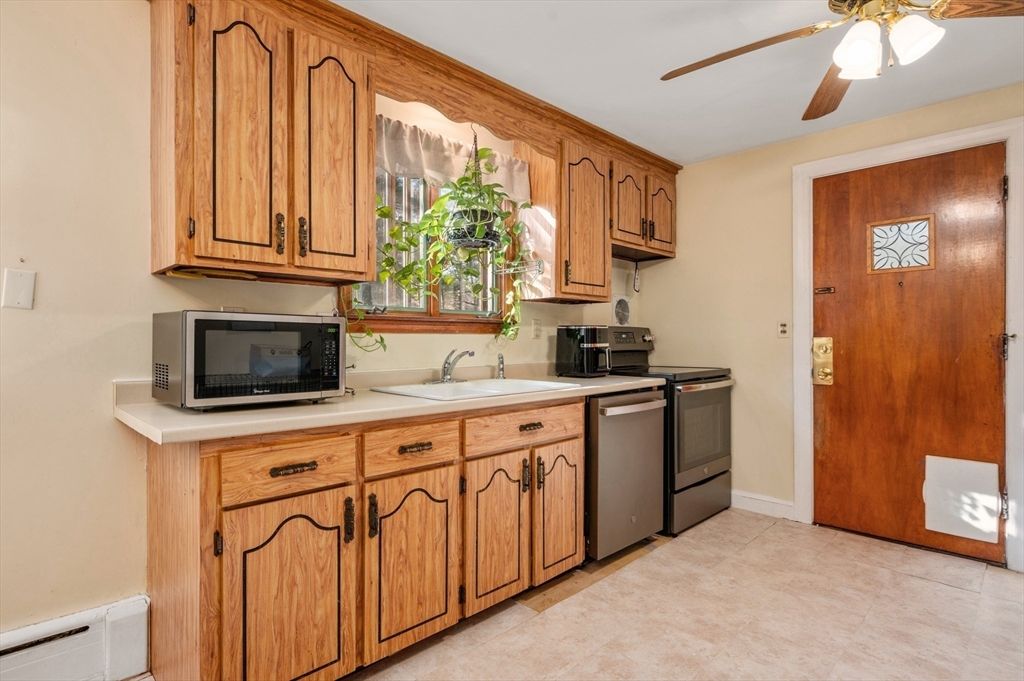 20 Springvale Road Norwood, MA 02062 - Photo 13 of 37 Gallery Image 13