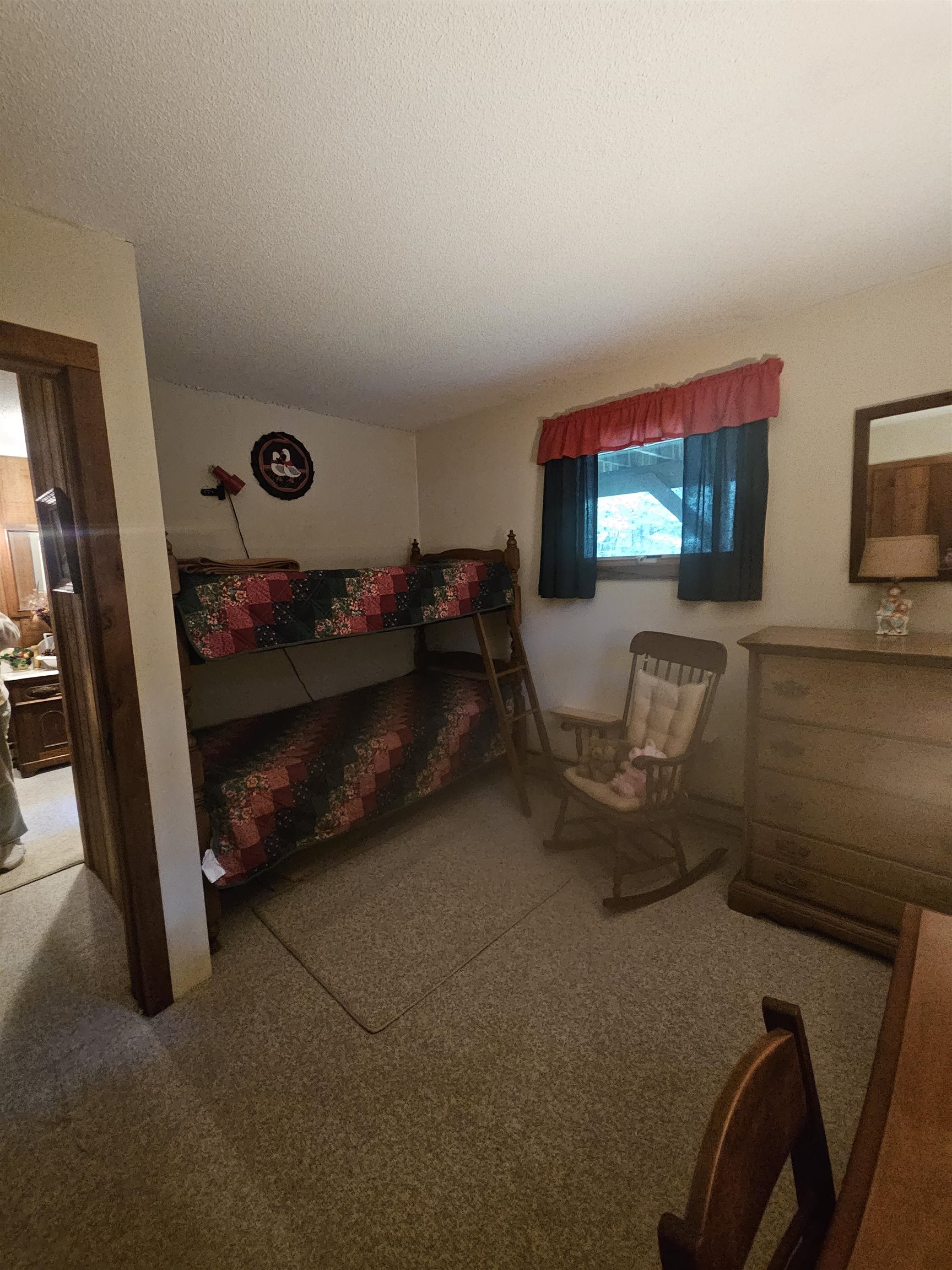 27 Country Court Wilmington, VT 05363 - Photo 20 of 48