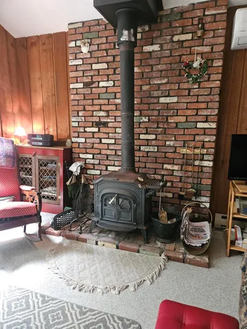 $435,000 | 27 Country Court, Wilmington, VT 05363