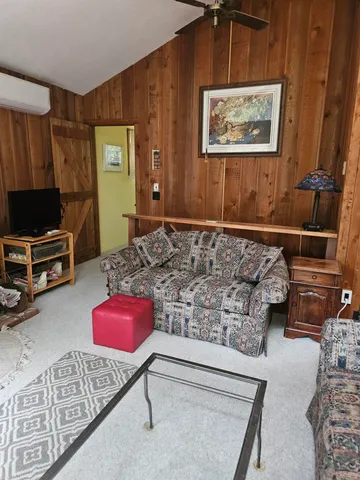 $435,000 | 27 Country Court, Wilmington, VT 05363