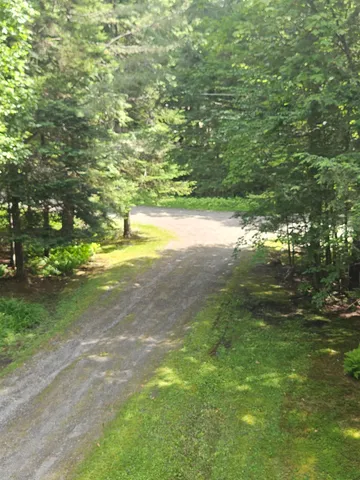 $435,000 | 27 Country Court, Wilmington, VT 05363
